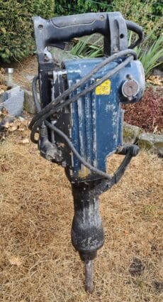 Marteau piqueur 220V